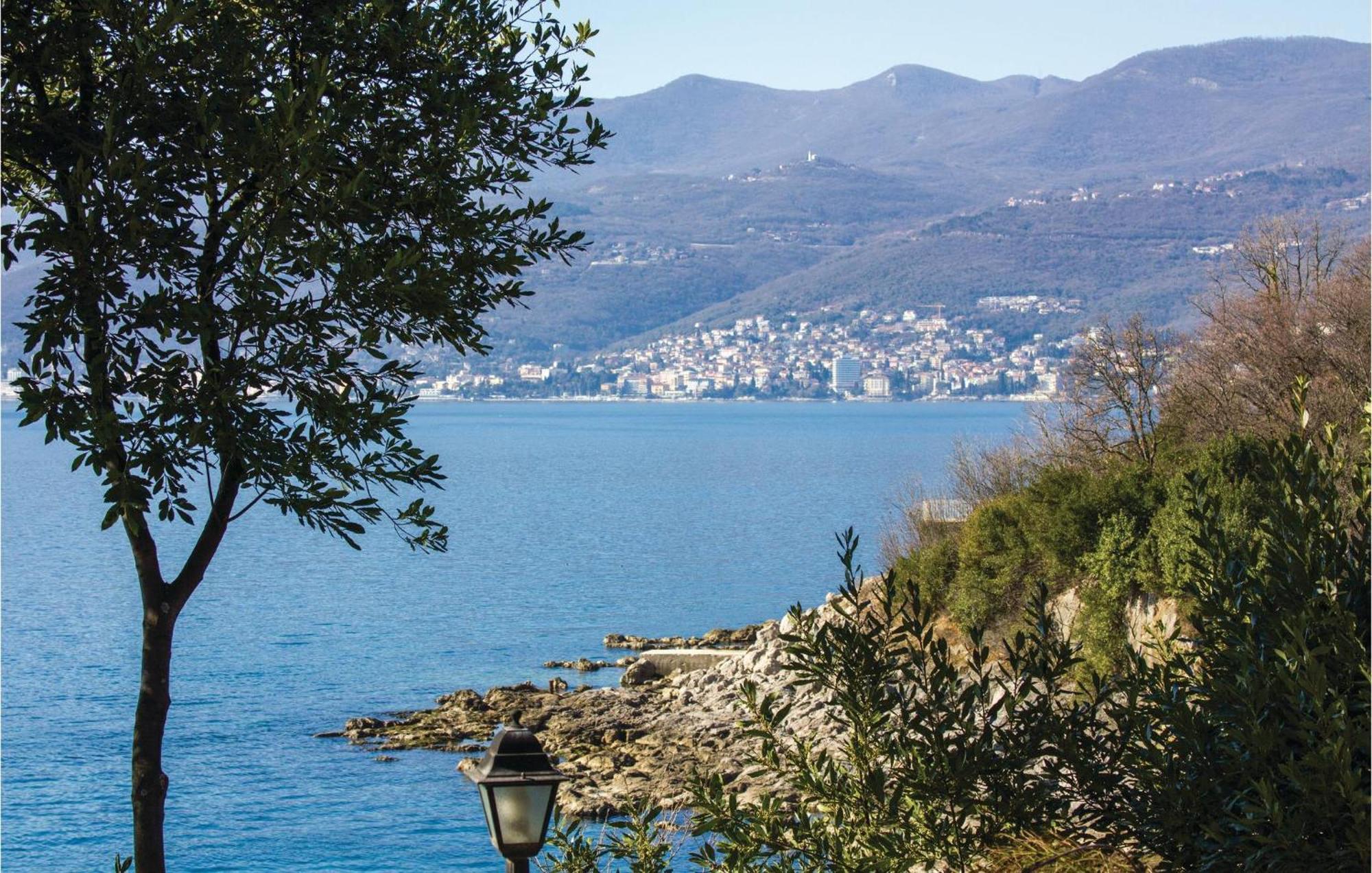 Lovely Apartment In Rijeka With House Sea View المظهر الخارجي الصورة